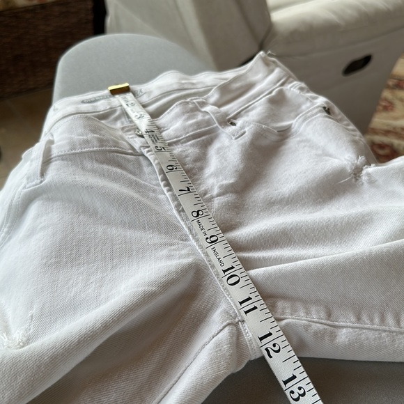 Old Navy The Flirt White Skinny Distressed Jeans - Picture 8 of 10